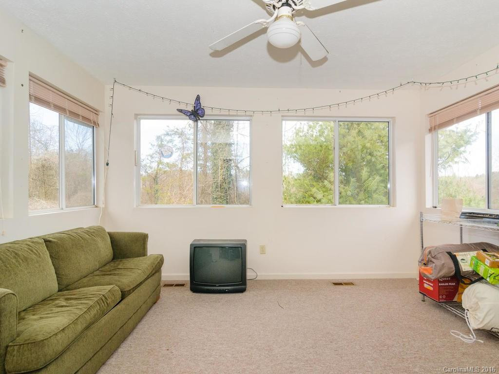 124 Serenity Circle - Photo 10