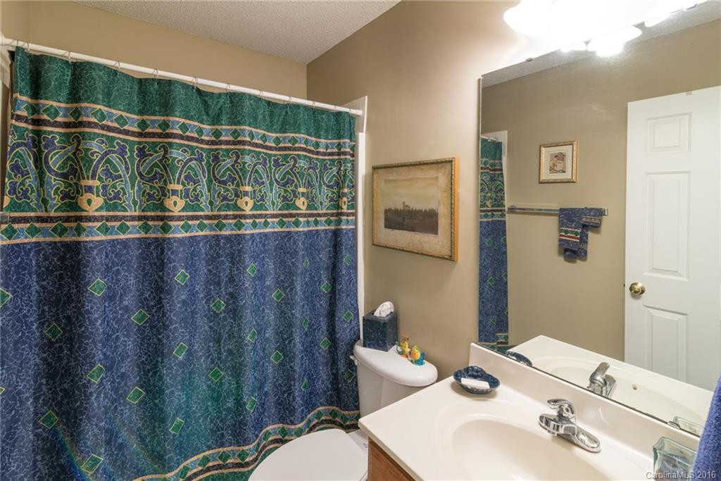 873 West Pointe Drive #31 - Photo 15