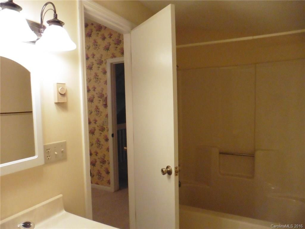 185 Old Still Road - Photo 19