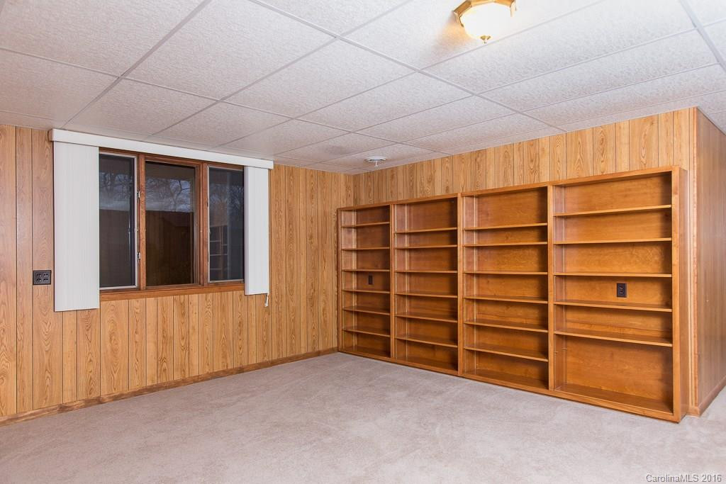 400 Crowfields Drive #R - Photo 15