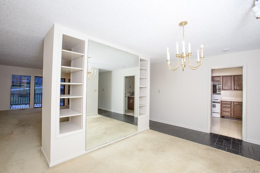 400 Crowfields Drive #R - Photo 5