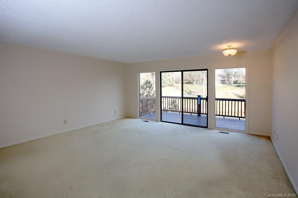 400 Crowfields Drive #R - Photo 6