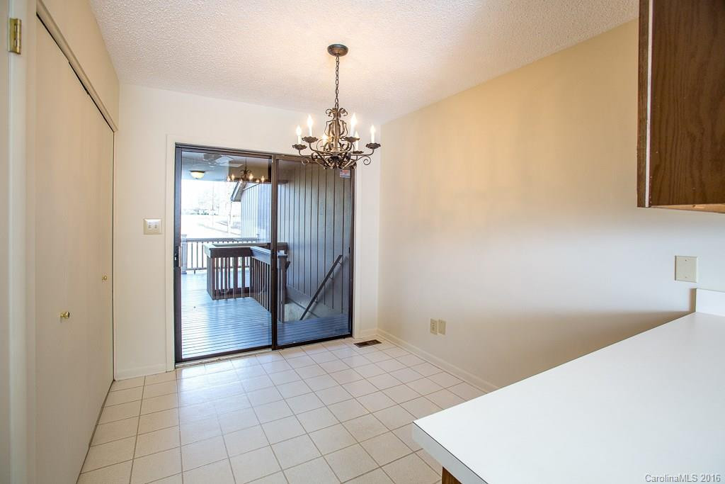 400 Crowfields Drive #R - Photo 9