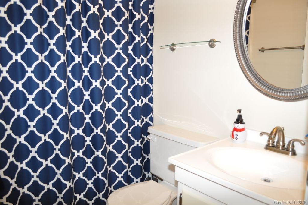 15 Lake Drive #D7 - Photo 11