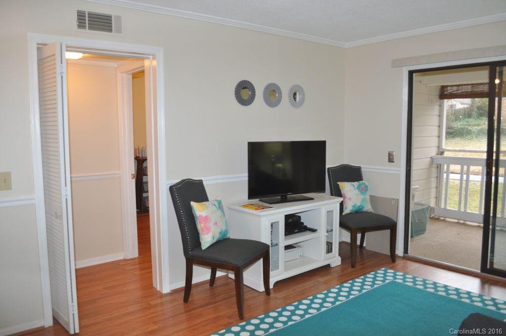 15 Lake Drive #D7 - Photo 7