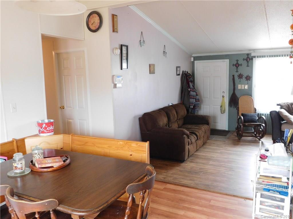 22 Motts Drive - Photo 4