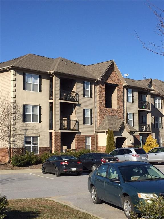 202 Brickton Village Circle #203