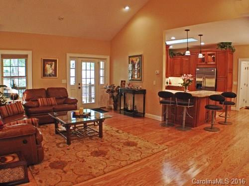 200 Ohwanteska Lane #U4L11 - Photo 3