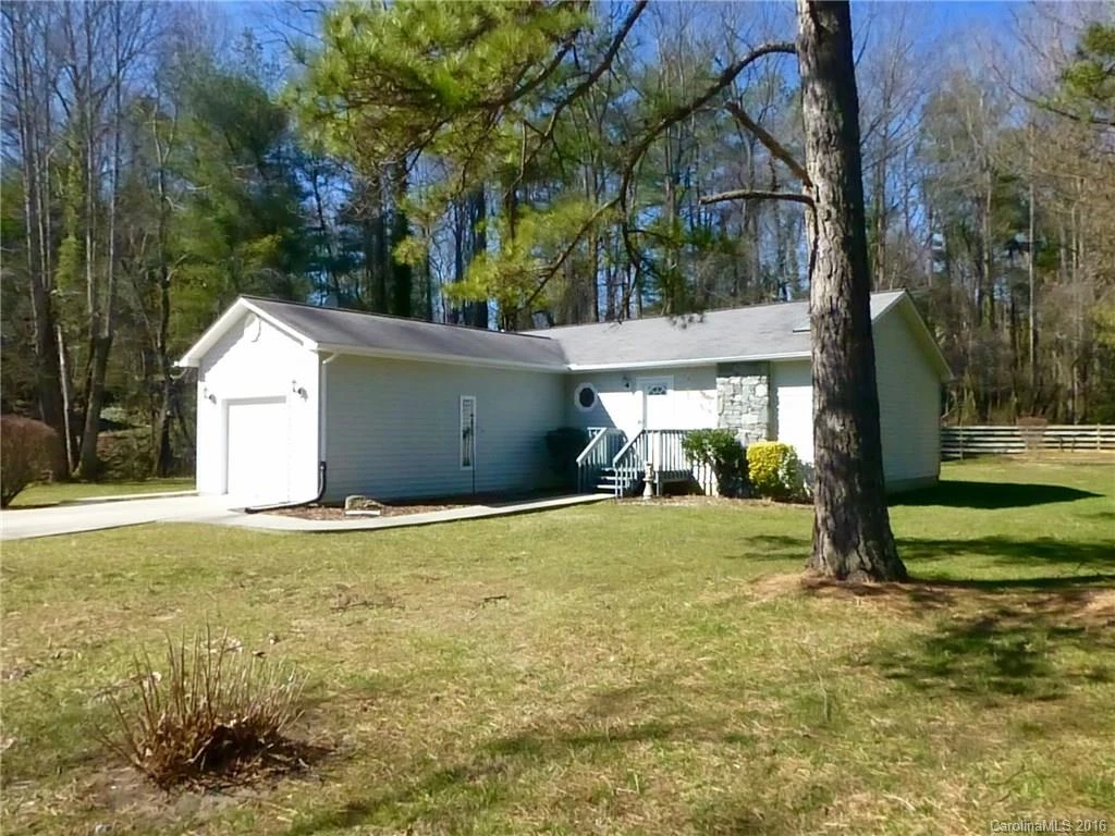 106 Snowball Lane