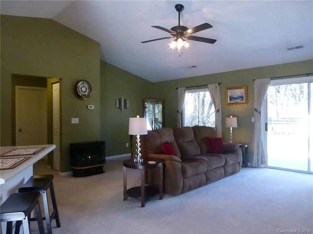 106 Snowball Lane - Photo 4