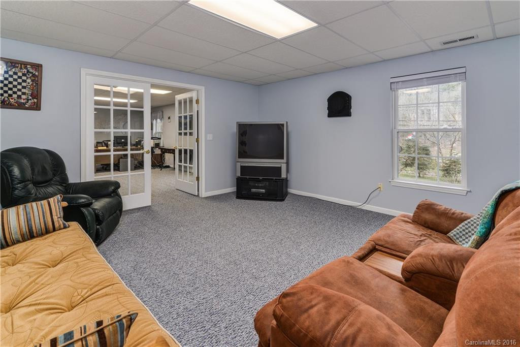 2741 Miller Lane - Photo 18
