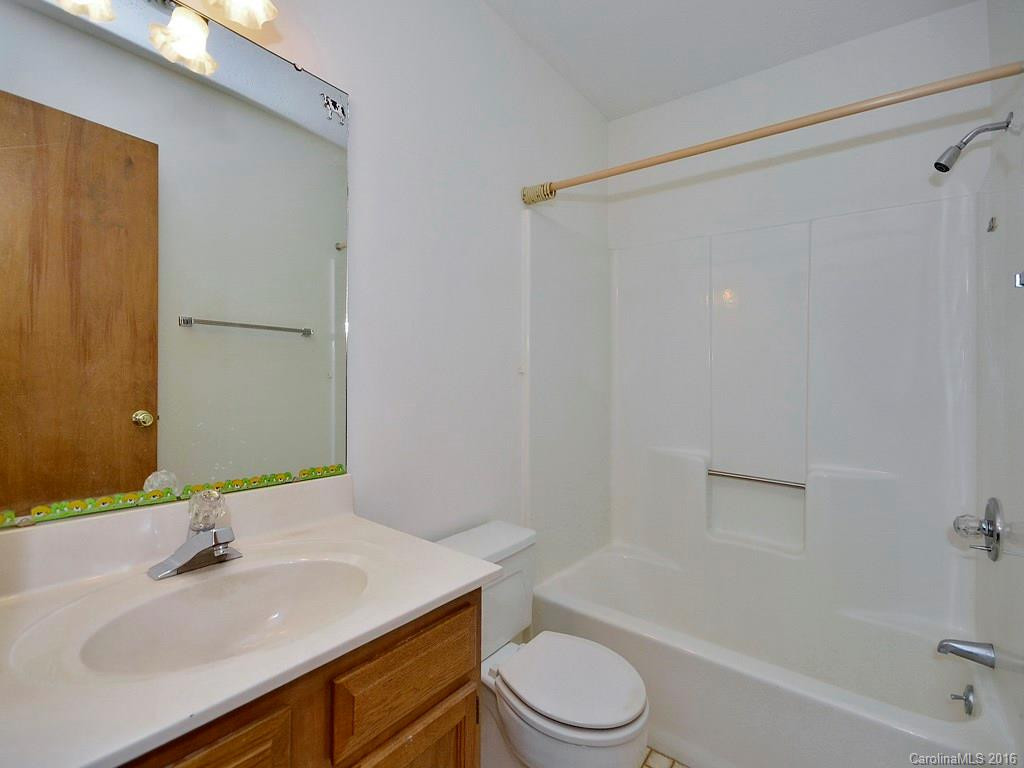 16 Ravencroft Lane #B - Photo 7