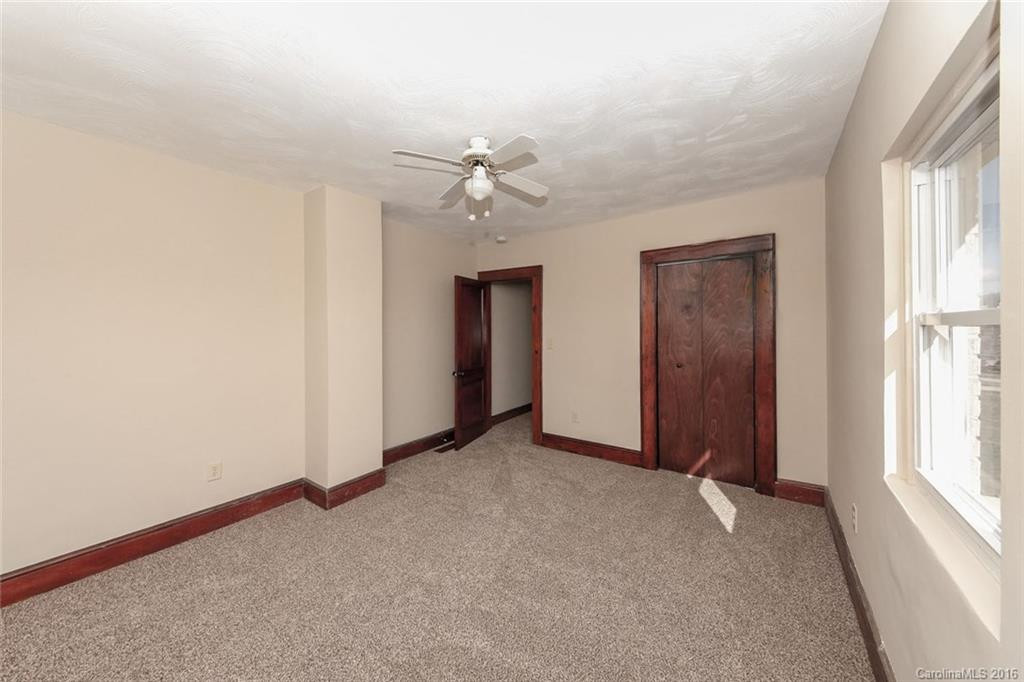 1662 Pilot Mountain Road - Photo 11