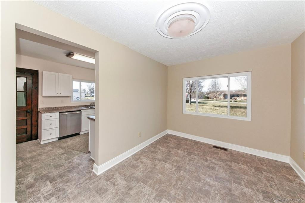 1662 Pilot Mountain Road - Photo 9