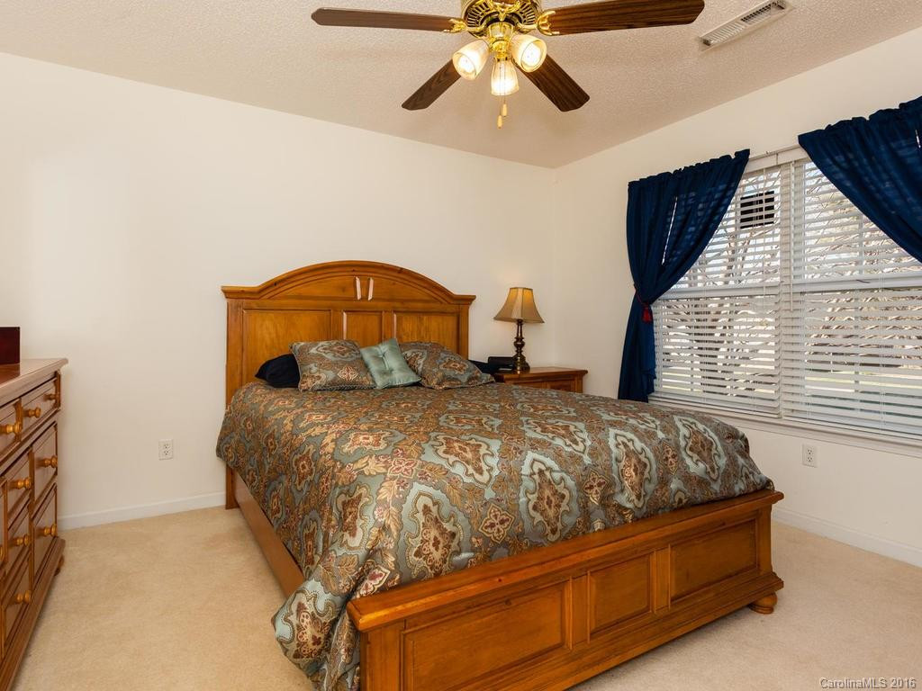 17 Robin Way - Photo 15