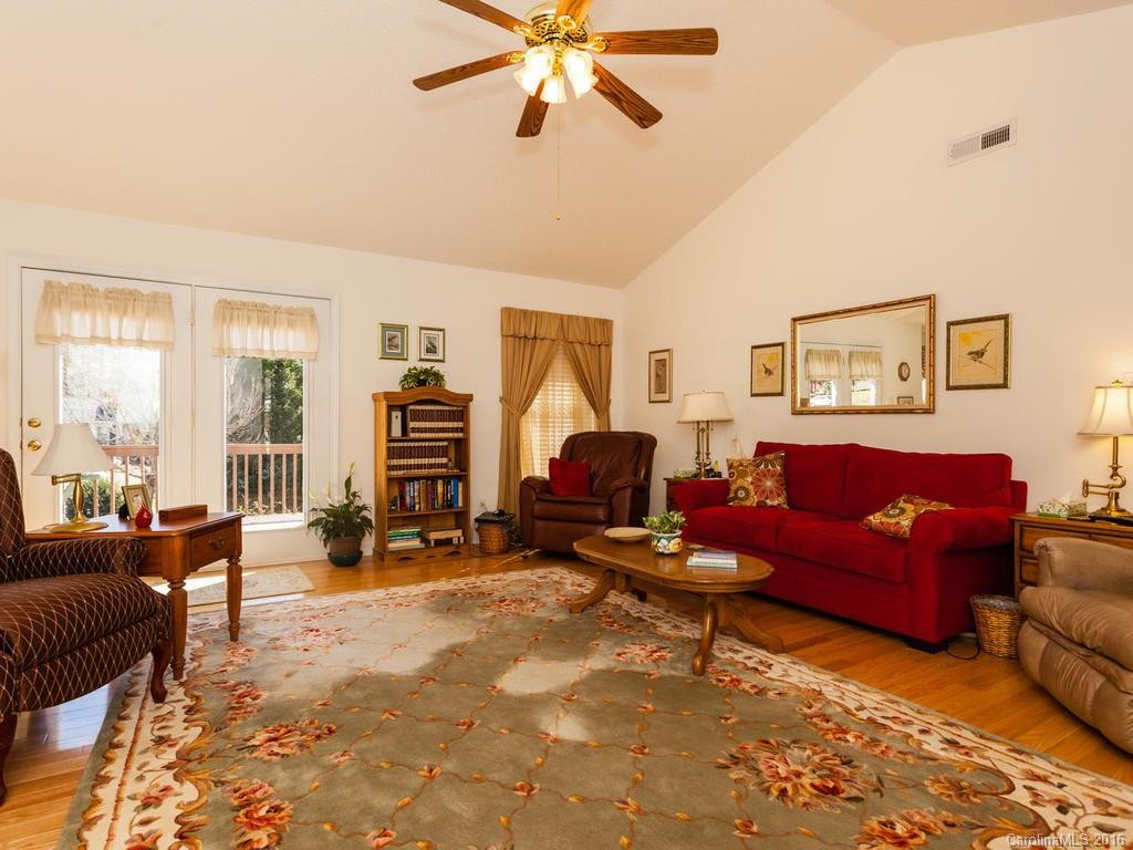 17 Robin Way - Photo 5