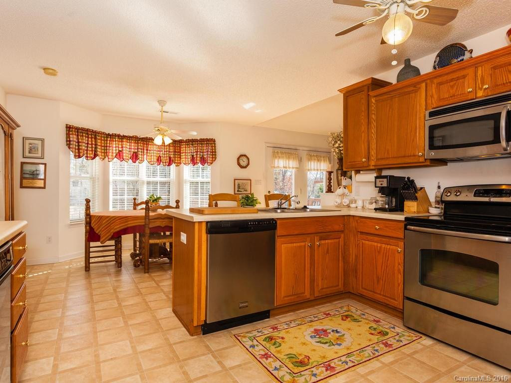 17 Robin Way - Photo 6