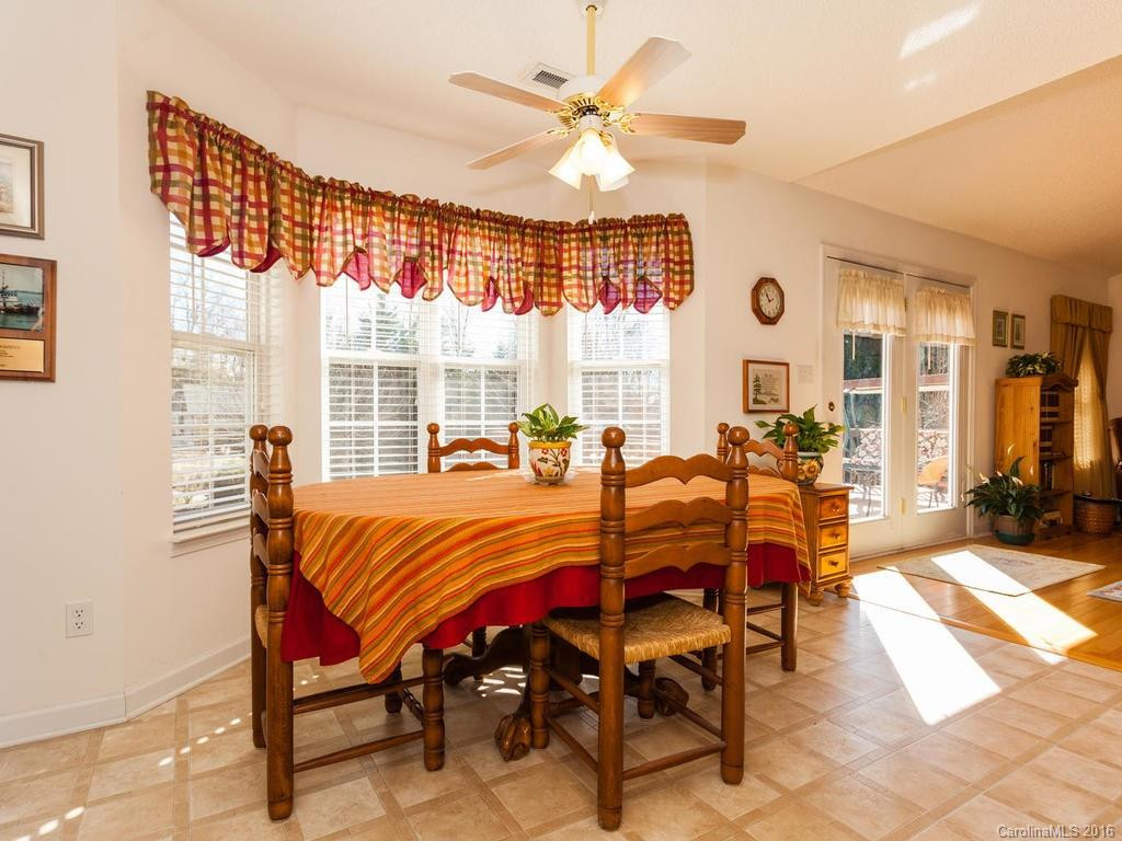 17 Robin Way - Photo 10