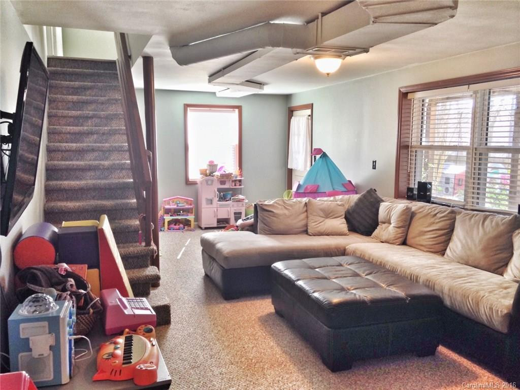 187 Crestview Street - Photo 17