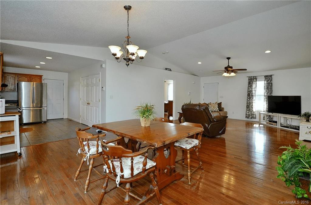 4 Barclay Road - Photo 5