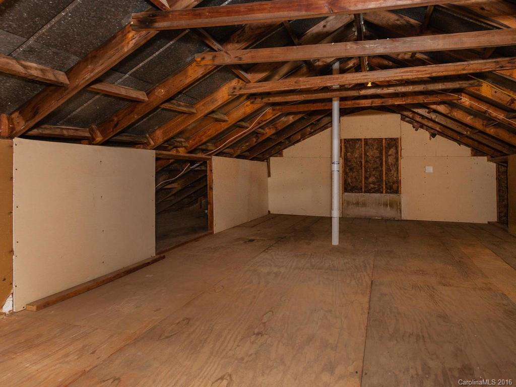 36 Cherokee Road - Photo 14