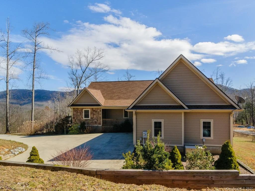 581 Silverglen Way