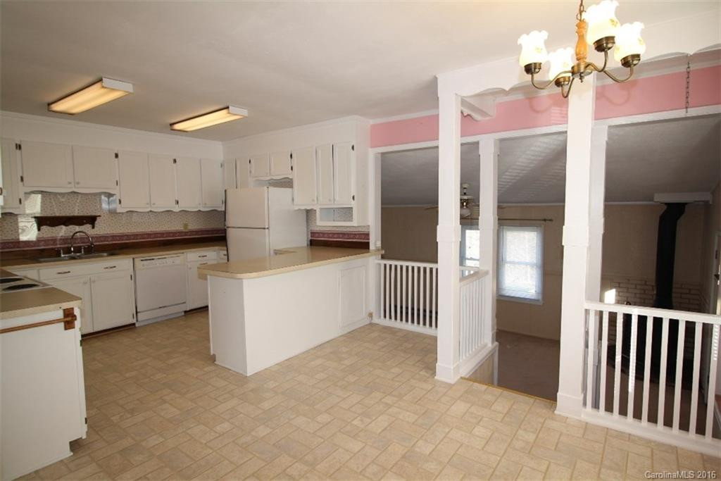 141 Frost Road - Photo 5