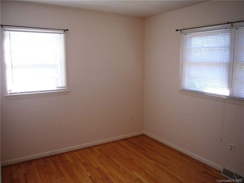 4 Metcalf Drive - Photo 11