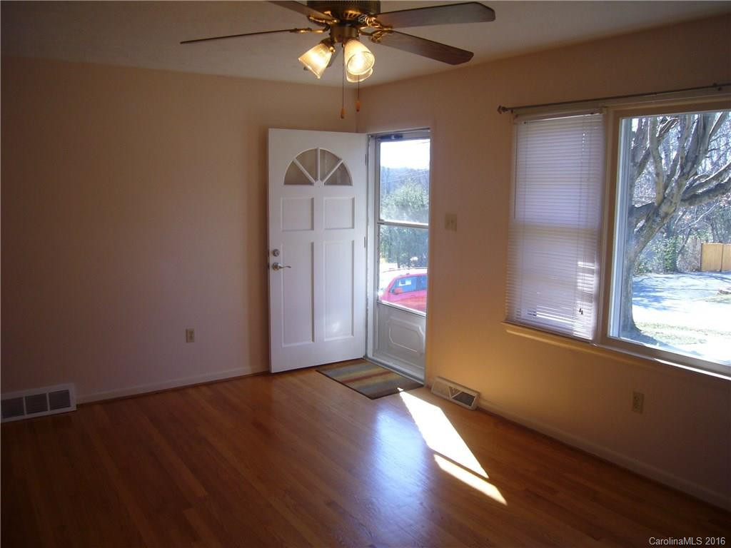4 Metcalf Drive - Photo 4