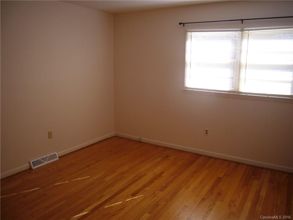 4 Metcalf Drive - Photo 8