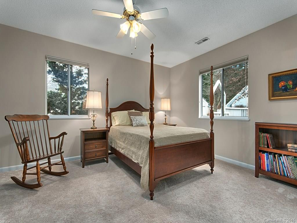 9 Stuart Circle - Photo 6