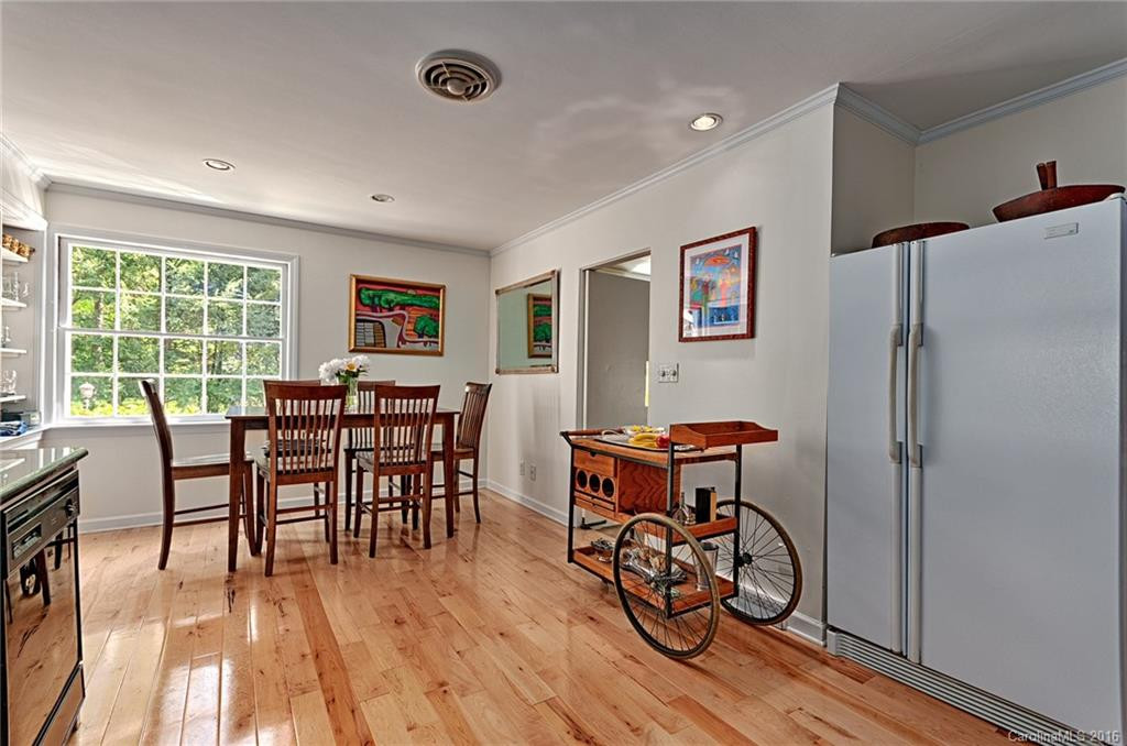 15 Park Road - Photo 8