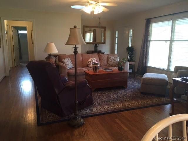 112 Hillcrest Circle - Photo 8