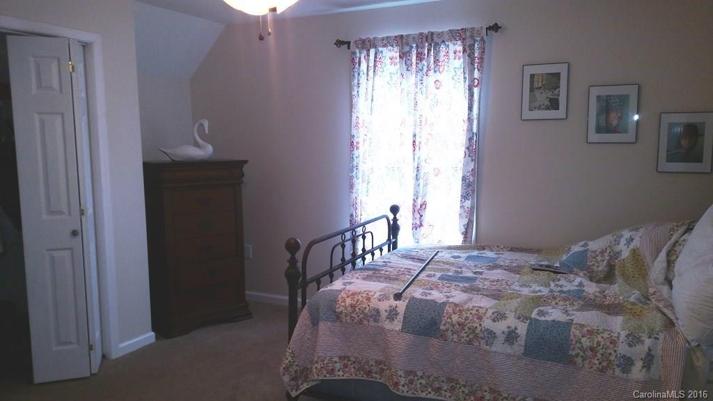 271 Paw Paw Cove - Photo 10