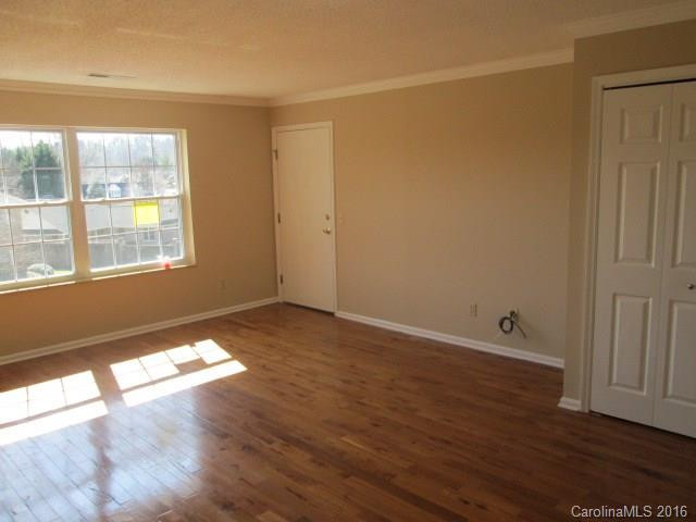 28 Capri Lane #2A - Photo 3