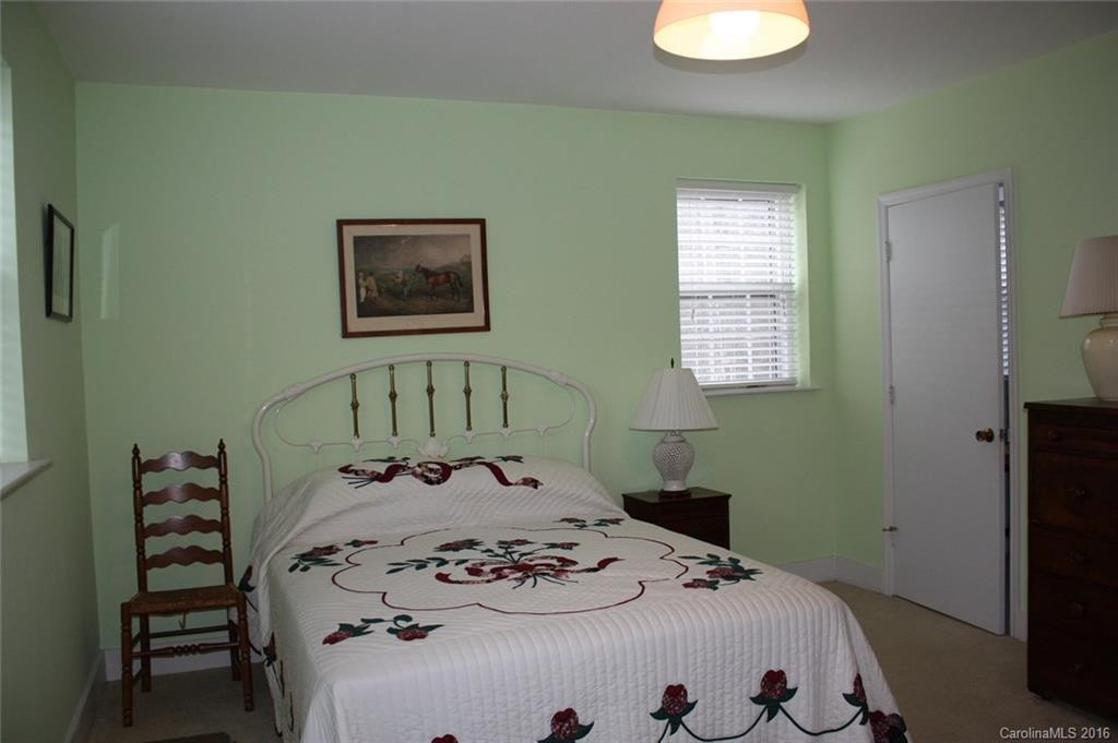 113 Forest Lane - Photo 16