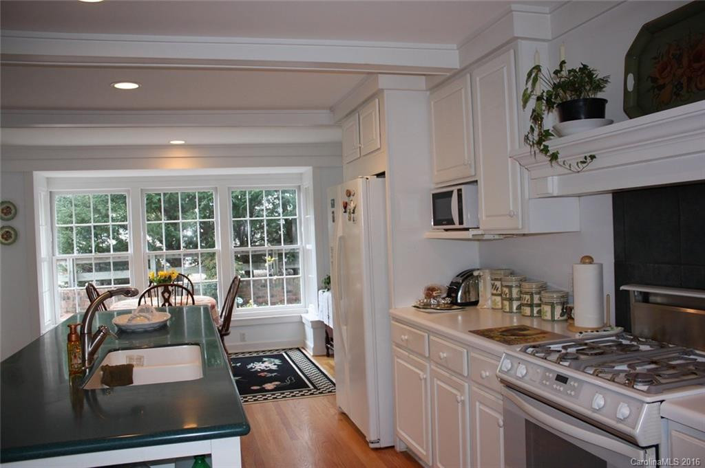 113 Forest Lane - Photo 8