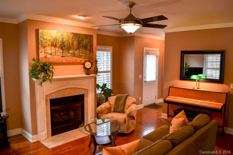 1672 Olmsted Drive - Photo 4