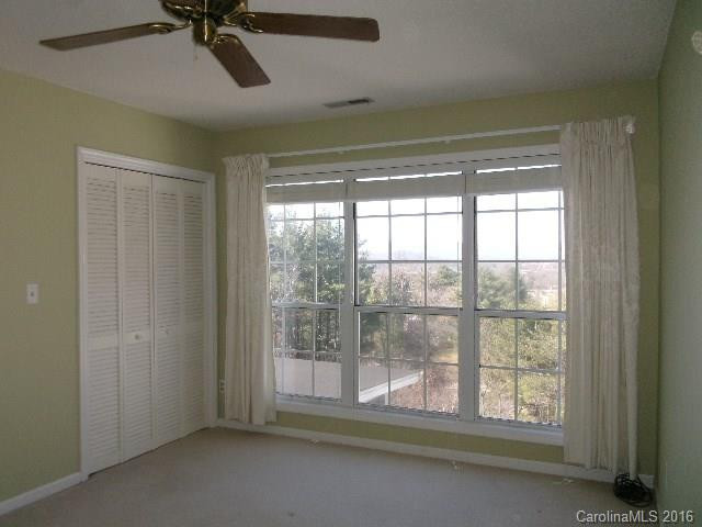 4 Briar Knoll Court #4 - Photo 12