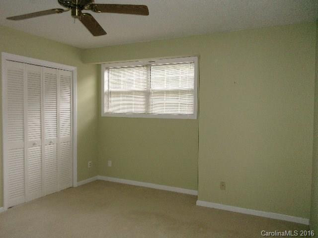 4 Briar Knoll Court #4 - Photo 13