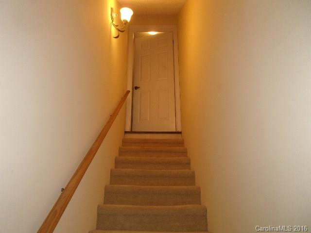 4 Briar Knoll Court #4 - Photo 16