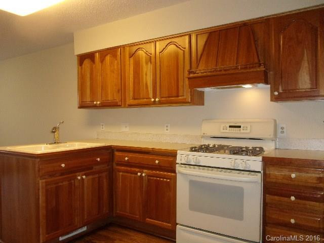 4 Briar Knoll Court #4 - Photo 7