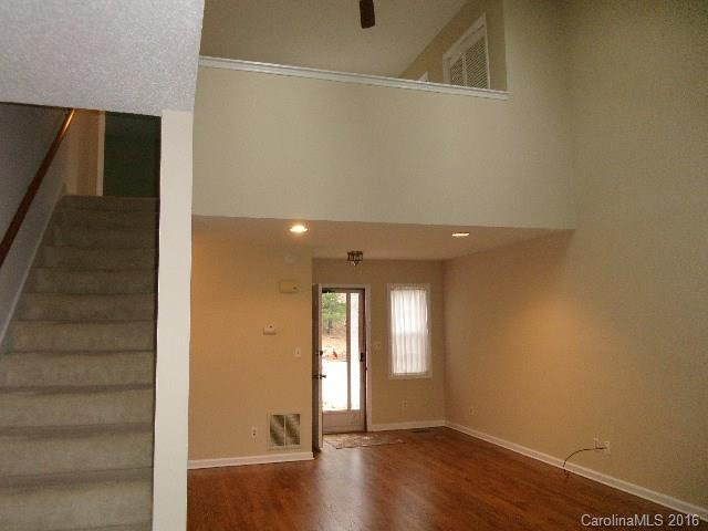 4 Briar Knoll Court #4 - Photo 10