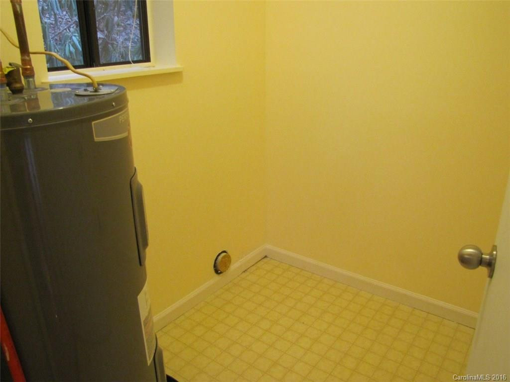1118 Holiday Drive - Photo 12
