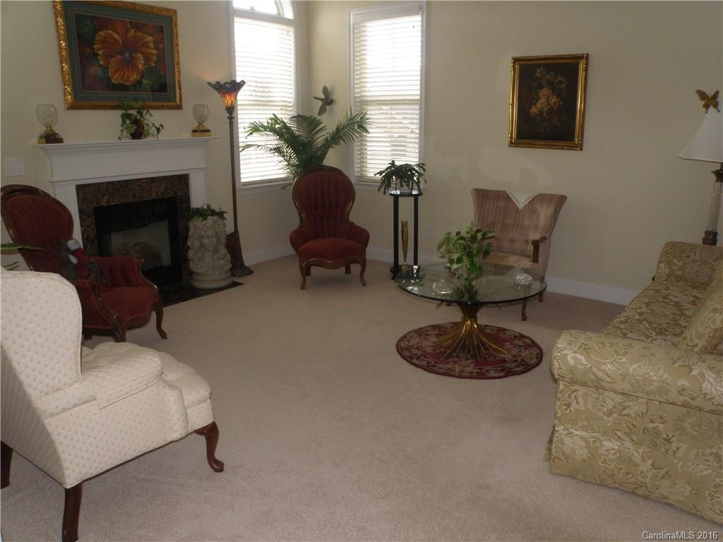 44 Mountain Meadow Circle #44 - Photo 2
