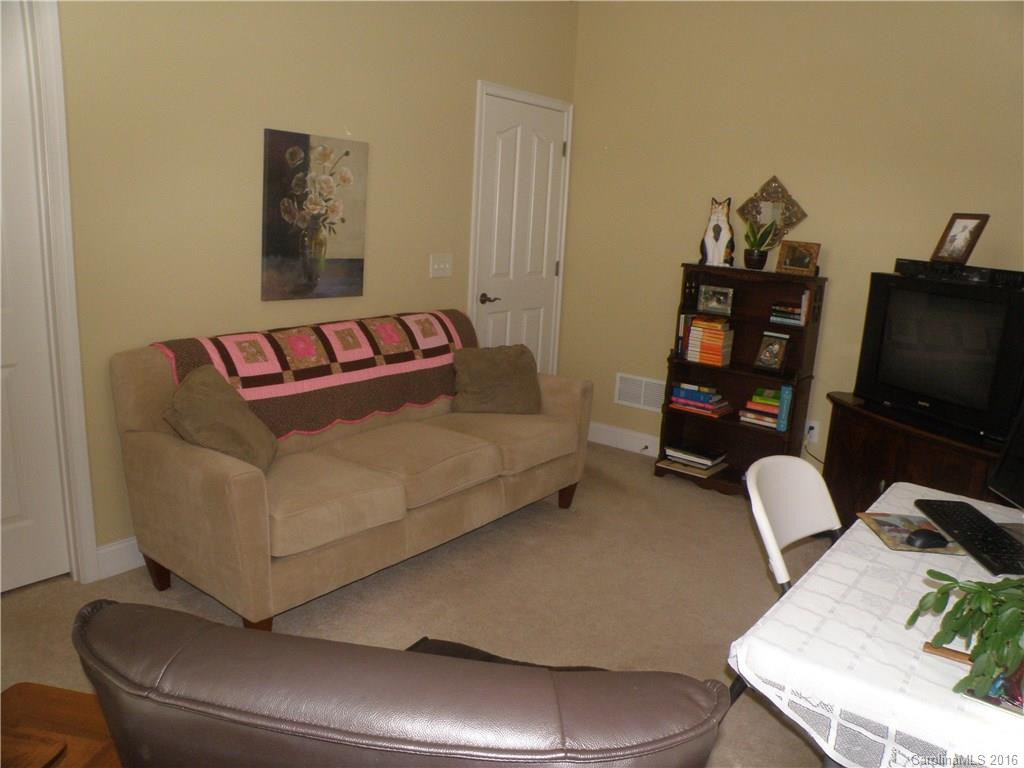44 Mountain Meadow Circle #44 - Photo 11
