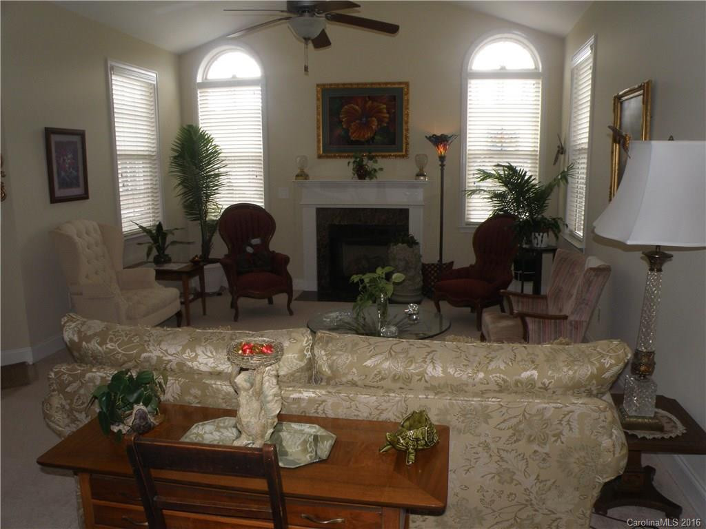 44 Mountain Meadow Circle #44 - Photo 4