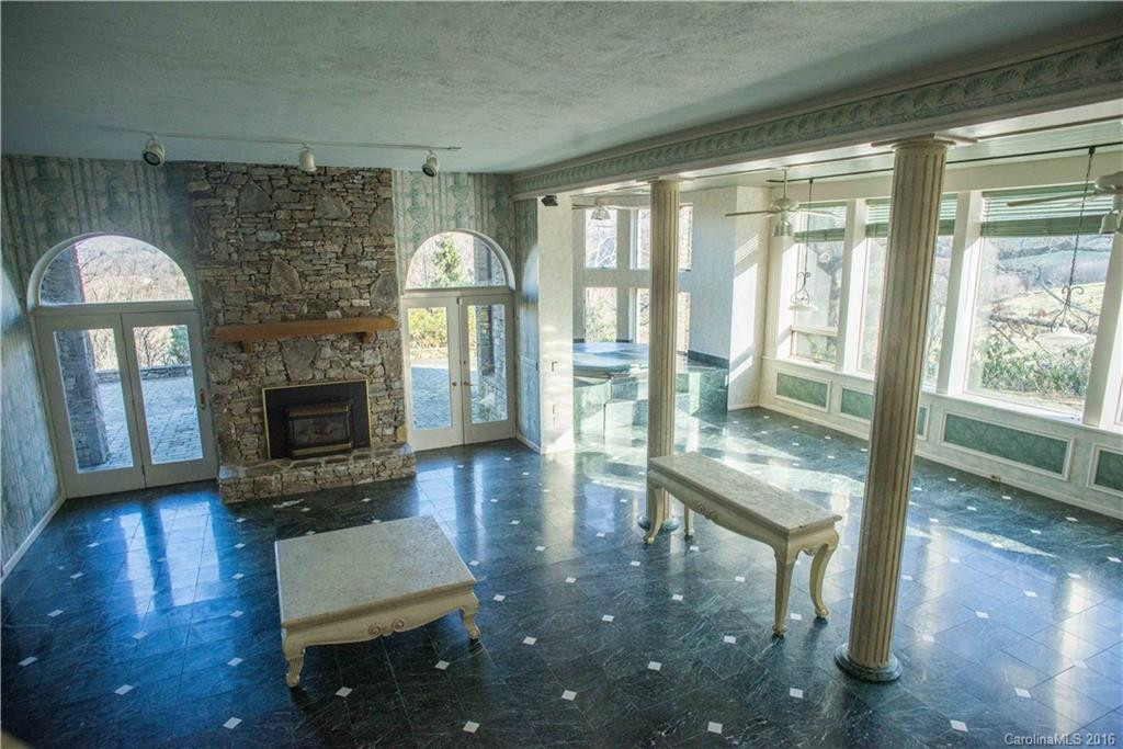 355 Spring Cove Road - Photo 17