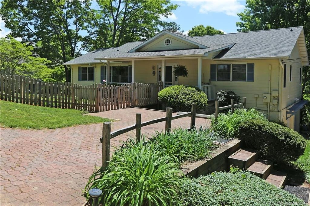 597 Penland Street