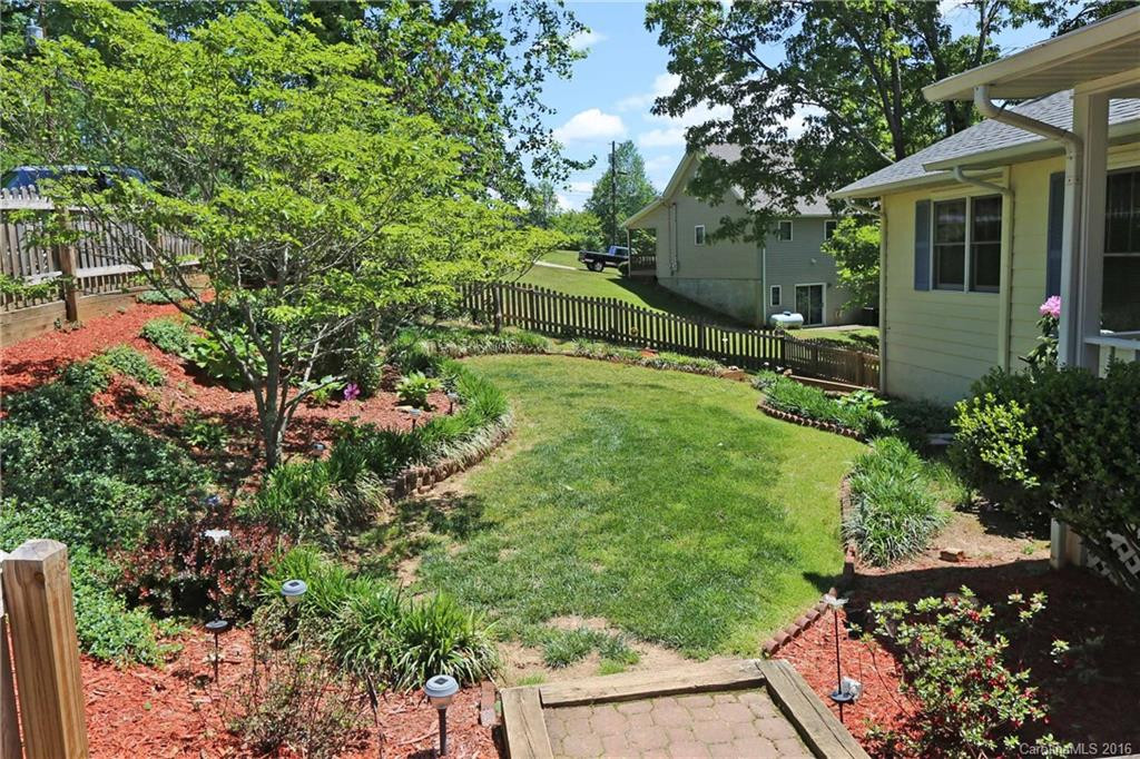 597 Penland Street - Photo 3